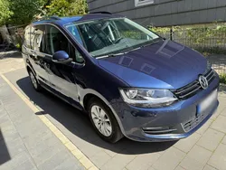 Blau Gebraucht 2016 VW Sharan Comfortline Van / Kleinbus | 14.100 € (Superpreis)