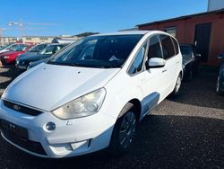 Weiß Gebraucht 2008 Ford S-MAX Titanium Van / Kleinbus | 2.900 € (Guter Preis)