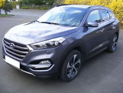 Grau Gebraucht 2016 Hyundai Tucson Premium SUV | 16.500 € (Fairer Preis)