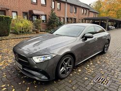 Grau Gebraucht 2024 Mercedes CLS400 Limousine | 70.000 € (Teuer)