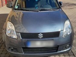 Grau Gebraucht 2007 Suzuki Swift Kleinwagen | 2.000 €