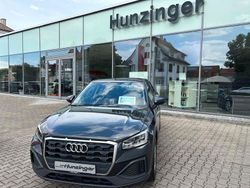 Grau Gebraucht 2022 Audi Q2 SUV | 20.490 € (Etwas zu teuer)