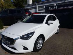 Weiß Gebraucht 2015 Mazda 2 Edition Kleinwagen | 8.780 € (Guter Preis)