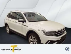Weiß Gebraucht 2024 VW Tiguan Allspace Life SUV | 34.690 € (Superpreis)