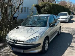 Gebraucht 2004 Peugeot 206 | 1.000 €
