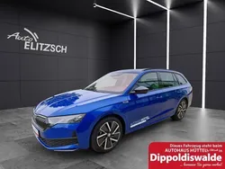 Blau Gebraucht 2024 Skoda Octavia SportLine Kombi | 38.480 € (Teuer)