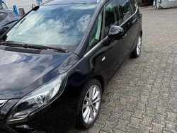 Schwarz Gebraucht 2013 Opel Zafira Tourer Sport Van / Kleinbus | 14.500 €
