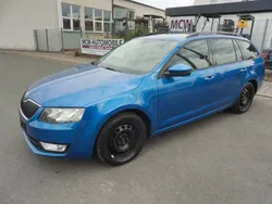 Blau Gebraucht 2015 Skoda Octavia Ambition Kombi | 5.900 € (Superpreis)