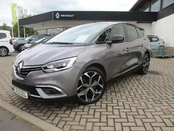 Grau Gebraucht 2022 Renault Grand Scénic IV Techno Van / Kleinbus | 23.989 € (Fairer Preis)