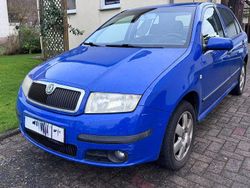 Blau Gebraucht 2005 Skoda Fabia Limousine | 700 € (Superpreis)