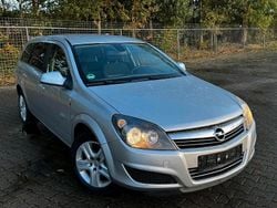 Grau Gebraucht 2010 Opel Astra Kombi | 1.950 € (Guter Preis)