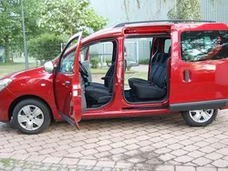 Rot Gebraucht 2020 Dacia Dokker Comfort Van | 11.990 € (Guter Preis)