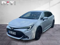 Platinum white pearl mc. Gebraucht 2025 Toyota Corolla Kombi | 28.490 € (Superpreis)