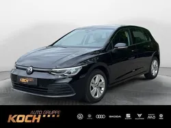 Schwarz Gebraucht 2023 VW Golf VIII Life Limousine | 20.495 € (Fairer Preis)