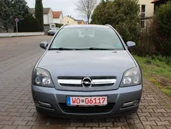 Grau Gebraucht 2005 Opel Signum Edition Kombi | 2.390 € (Fairer Preis)