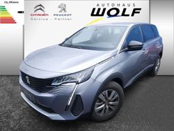 Grau Gebraucht 2023 Peugeot 5008 Active Van / Kleinbus | 32.900 € (Etwas zu teuer)