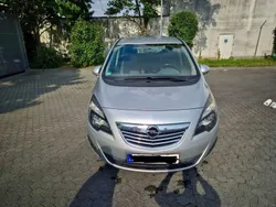 Silber Gebraucht 2012 Opel Meriva S Van / Kleinbus | 3.200 € (Guter Preis)