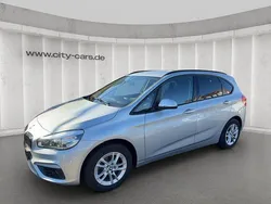 Silber Gebraucht 2018 BMW 218 Active Tourer Sport Line Van / Kleinbus | 16.990 € (Fairer Preis)