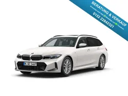 Weiss Gebraucht 2025 BMW 318 Performance Kombi | 47.850 €