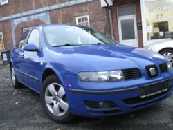 Blau Gebraucht 2003 Seat Leon Sport Limousine | 2.950 € (Fairer Preis)