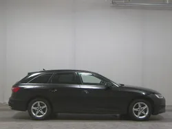Schwarz Gebraucht 2022 Audi A4 Basis Kombi | 19.480 € (Guter Preis)