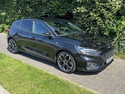 Schwarz Gebraucht 2019 Ford Focus ST-Line Limousine | 19.999 € (Teuer)