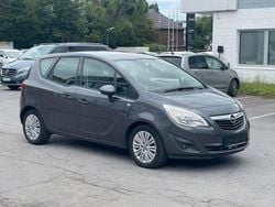 Grau Gebraucht 2012 Opel Meriva Design Edition Van / Kleinbus | 3.500 € (Guter Preis)