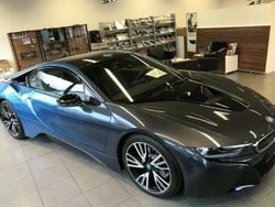 Blau metallic Gebraucht 2018 BMW i8 Coupé | 159.900 €