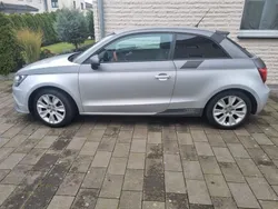 Silber Gebraucht 2010 Audi A1 Attraction Kleinwagen | 10.499 €