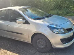 Grau Gebraucht 2007 Renault Clio II Rip Curl Limousine | 2.700 € (Fairer Preis)