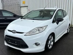 Weiß Gebraucht 2009 Ford Fiesta Titanium Kleinwagen | 1.690 € (Guter Preis)