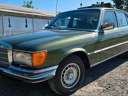 Grün Gebraucht 1979 Mercedes E280 Limousine | 14.000 €