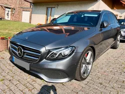 Grau Gebraucht 2019 Mercedes E220 Kombi | 27.000 € (Fairer Preis)