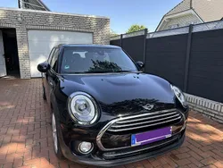 Schwarz Gebraucht 2017 Mini Clubman Chili Kombi | 14.900 € (Fairer Preis)