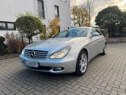Silber Gebraucht 2007 Mercedes CLS350 Limousine | 8.790 €