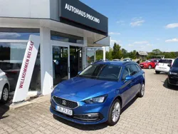 Sapphire blau metallic Gebraucht 2024 Seat Leon Style Kombi | 33.800 €