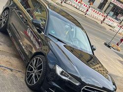 Schwarz Gebraucht 2016 Audi A6 Kombi | 12.000 €