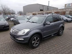 Grau Gebraucht 2015 Ssangyong Rexton Sapphire SUV | 15.000 € (Teuer)