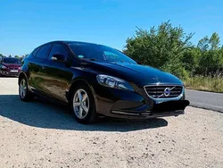 Schwarz Gebraucht 2015 Volvo V40 Linje You! Kombi | 11.700 €