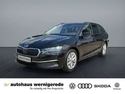 Schwarzmagic perleffekt Gebraucht 2024 Skoda Octavia Selection Kombi | 30.940 € (Fairer Preis)