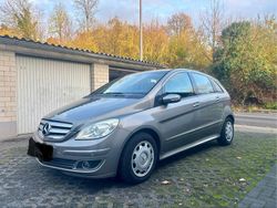 Gold Gebraucht 2006 Mercedes B200 Van / Kleinbus | 1.999 € (Fairer Preis)