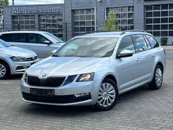 Silber Gebraucht 2018 Skoda Octavia Ambition Kombi | 8.980 € (Guter Preis)