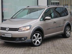 Beige Gebraucht 2013 VW Touran Cross Van / Kleinbus | 11.398 € (Fairer Preis)