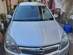 Grau Gebraucht 2008 Opel Astra Edition Limousine | 2.900 € (Fairer Preis)