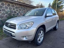 Silber Gebraucht 2009 Toyota RAV4 Sol SUV | 9.990 € (Etwas zu teuer)