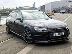 Schwarz Gebraucht 2016 Audi A4 S-Line Kombi | 14.500 € (Teuer)