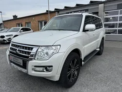 Weiß Gebraucht 2017 Mitsubishi Pajero Edition SUV | 29.950 € (Superpreis)