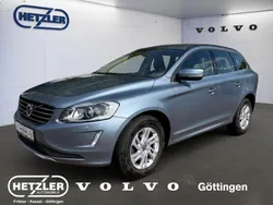 Mussel blue metallic / metalli Gebraucht 2017 Volvo XC60 Momentum SUV | 20.900 € (Superpreis)