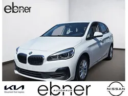 Weiß Gebraucht 2020 BMW 218 Active Tourer Advantage Van / Kleinbus | 17.990 € (Fairer Preis)