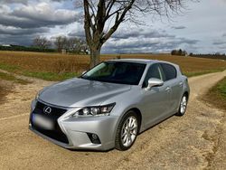 Grau Gebraucht 2015 Lexus CT200h Kleinwagen | 13.999 € (Etwas zu teuer)